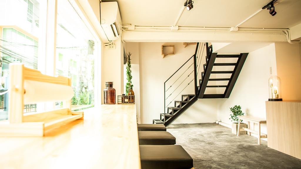 The Rabbit'S Hole Hostel Bangkok Ngoại thất bức ảnh